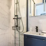 Studio Idealement Situe A 5 Min A Pied De La Tour Eiffel Et Du Trocadero